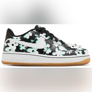 Nike Girls Air Force 1 LV8 GS “Flower Power” Shoe (Big Kids 4)